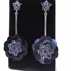 Blue rhinestone and flower earrings